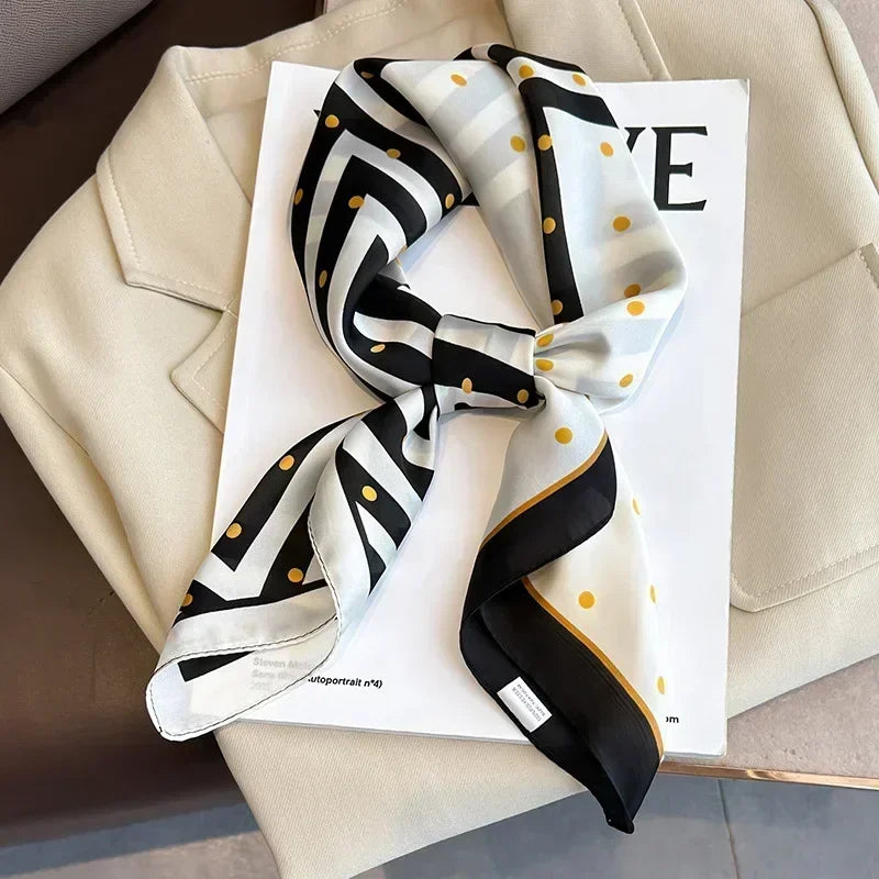 Geschilly silk scarf