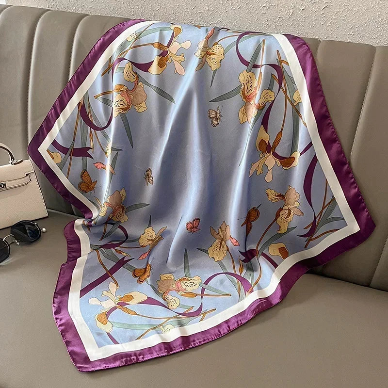 Geschilly silk scarf